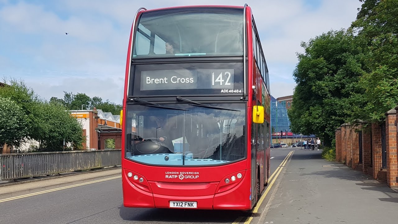 YX12FNK ADE40404 London Sovereign RATP Group Enviro 400 142 to Brent ...
