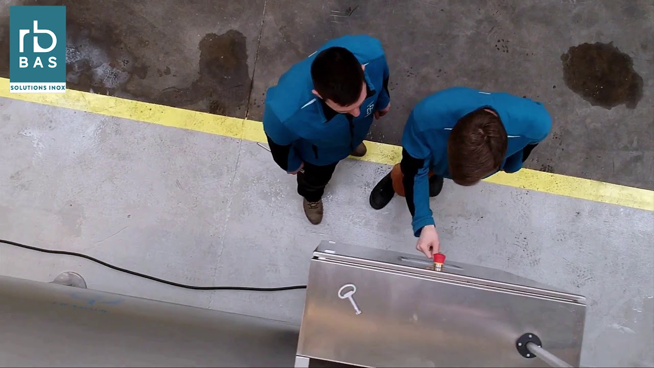 NEPTUNE ®, la station de nettoyage en place en démonstration dans les locaux de Robert Bas