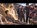 【Dub】前世她被渣男白莲花联手害死,连家人也护不住!重生回18岁,她第一件事就是和偏心全家彻底分家!祖传空间觉醒后,她靠灵泉药材带着母亲妹妹一路发财,把所有恶人踩在脚下!#ChineseDrama