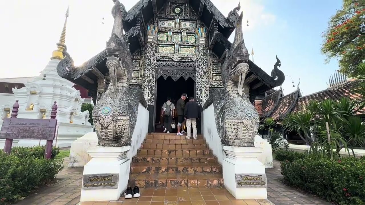 Wat Chedi Luang Temple Chaing Mai an old masterpiece 