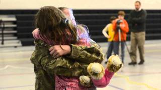 Daughter receives surprise visit from Army mom