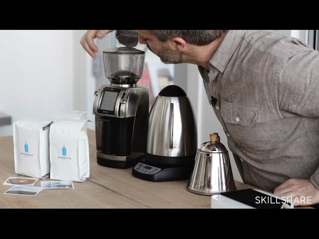 How to Make Coffee with a Swan Neck Kettle — Blue Bottle Coffee Lab