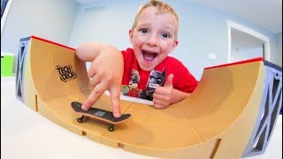 FATHER & SON FINGERBOARD TIME / Tech Deck Halfpipe