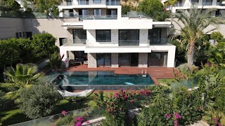 Bodrum Merkez'de Satılık Kale ve Deniz Manzaralı Özel Konsept Lüks Villa