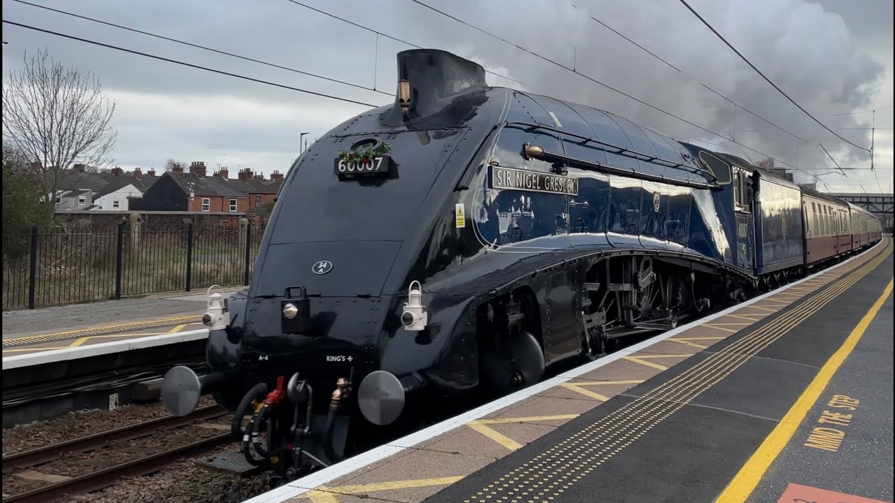 Trains at Grantham - 16th November 2024