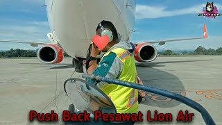 Push back Pesawat Lion Air