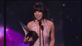 Backstreet boys present the award for favorite new artist of year to
carly rae jepsen at american music awards 2012. she thanks her fans,
jimmy iovin...