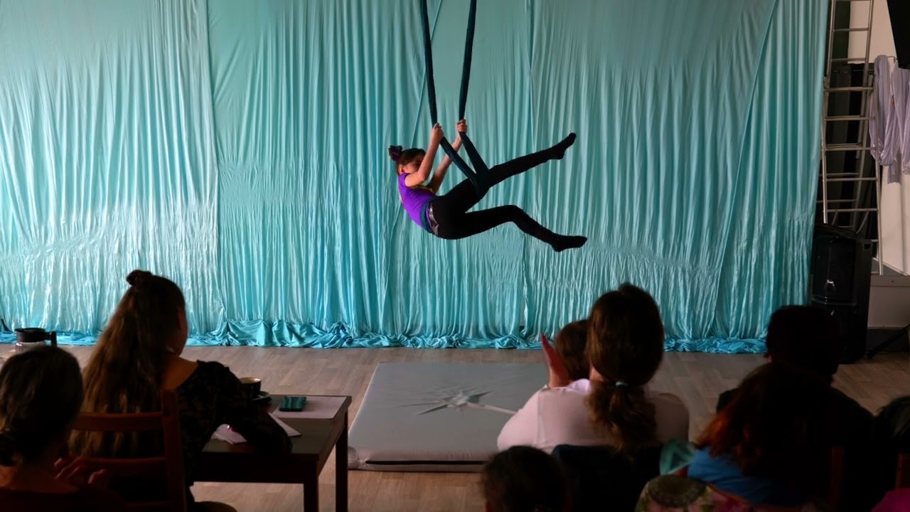 009 | Nina Velochová | Semifinale deti dvojúväz amatér | FlyCup Martin 2024