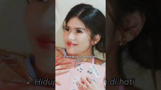 Kalau Lagi Kangen Keinget Terus Bawaannya  bilakuingat ririmoeya shorts short