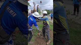 How To String A Guy Wire Using Rachet