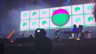 Miniatura del video "New Order - Bizzare Love Triangle live Primavera Sound Barcelona 1/6/23"