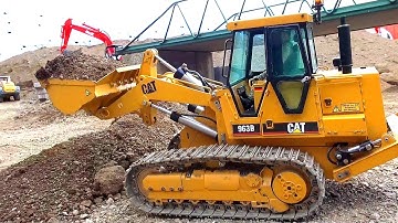 RC TRAC LOADER! CAT 963B! SCALEART! CATERPILLAR! ROADWORKER URMITZ!