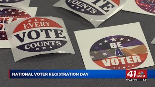 Macon-Bibb County Board of Elections helps residents register to vote