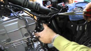 Carburetor Removal/Install on a KLR 650 by klr650.net's Wymanwinn