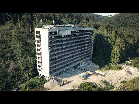 STALOWNIK - OPUSZCZONY SZPITAL | BIELSKO-BIAŁA 2018 | 4K | DRON