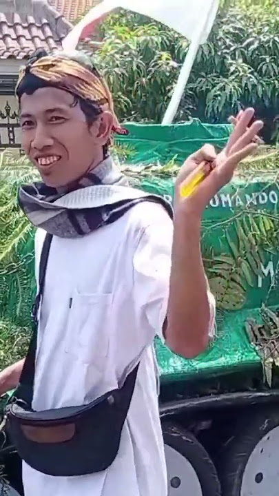 Tank TNI #pawai #karnaval #batang #pawai17agustus #hutri #drumband #mayoret