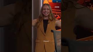 Hannah 🤝 mustard suit