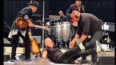 Bruce Springsteen Falls Down on Stage in Amsterdam on 5/27/23