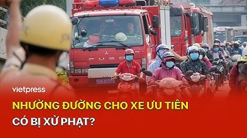 Tài xế dừng đèn đỏ không nhường đường xe ưu tiên có bị xử phạt? | Vietpress