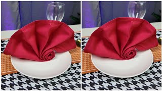 Dramatic Stand Fan Design Napkin Folding