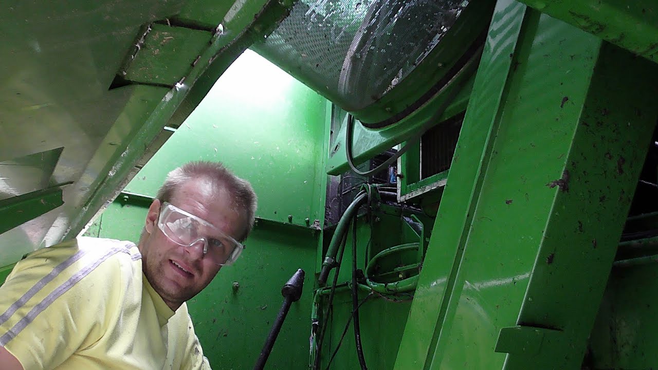 Przygotowania  do żniw 2015 - John Deere 1032 [Full HD]