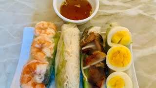 Fresh spring rolls with dipping sauce