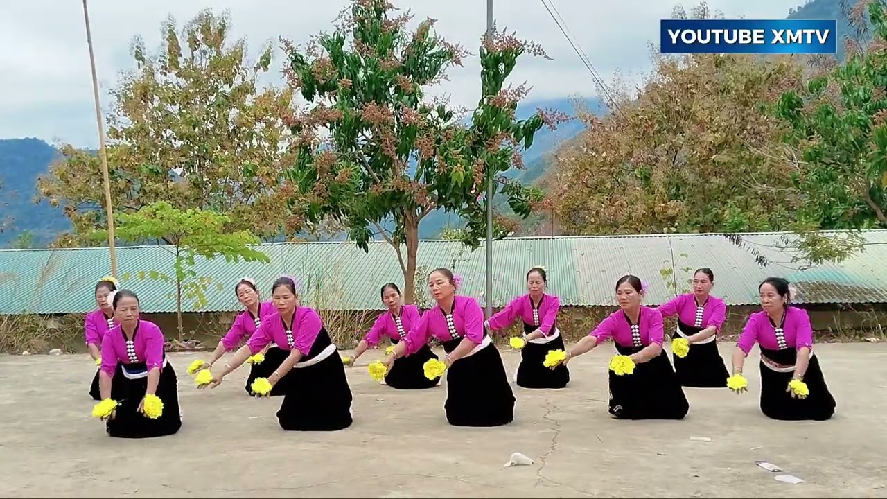 Đang Mường Chào Khách, Thanh Hoa - Múa Inh lả ơi đội văn nghệ Cao tuổi bản Nguồn Bắc Yên  Sơn La 