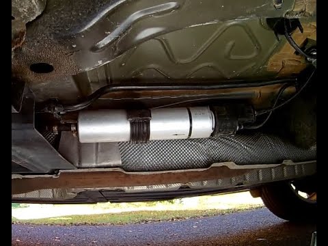 BMW X3 polttoainesuodattimen vaihto - fuel filter replacement - YouTube