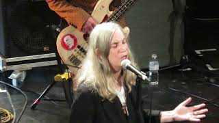 Patti Smith &amp; Flea  &quot;Peaceable Kingdom&quot; - Live @ Le Trianon, Paris - 04/12/2015 [HD]