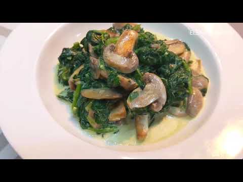 Spinach with cream and mushrooms (Like in a restaurant) How to cook spinach deliciously?
