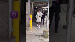 Roddy Ricch leaving New York Jail in shorts | | Gun Charges dropped | |