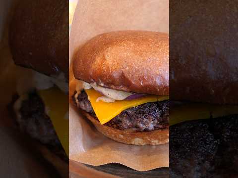 L'hamburger di RENÉ REDZEPI al POPL di Copenaghen 🍔 #burger #popl #noma