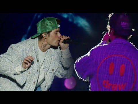 Justin Bieber Performs