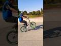 Rodenando el bowl, ¿lo logra o no?  🔥🚲 #deporte #bikelife #bmx #bmxplus #fy #viral #viralvideo