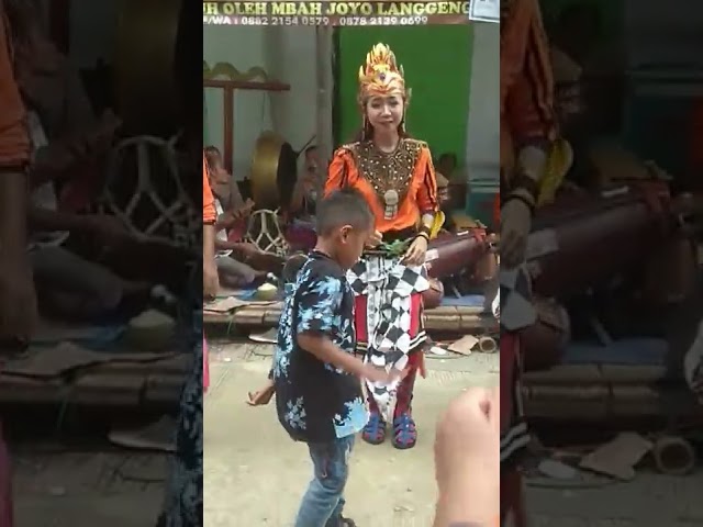 inces Dwi nangis Janturan Ebeg Kadirin Turonggo Jati Kuda kepang banyumasan barongan @shortsvidio class=