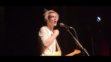 Badflower Live 9/23/2021 - Machine Gun