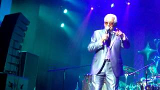 Miniatura del video "Pete Escovedo Performs Fly Me To The Moon Live on the Dave Koz Cruise"