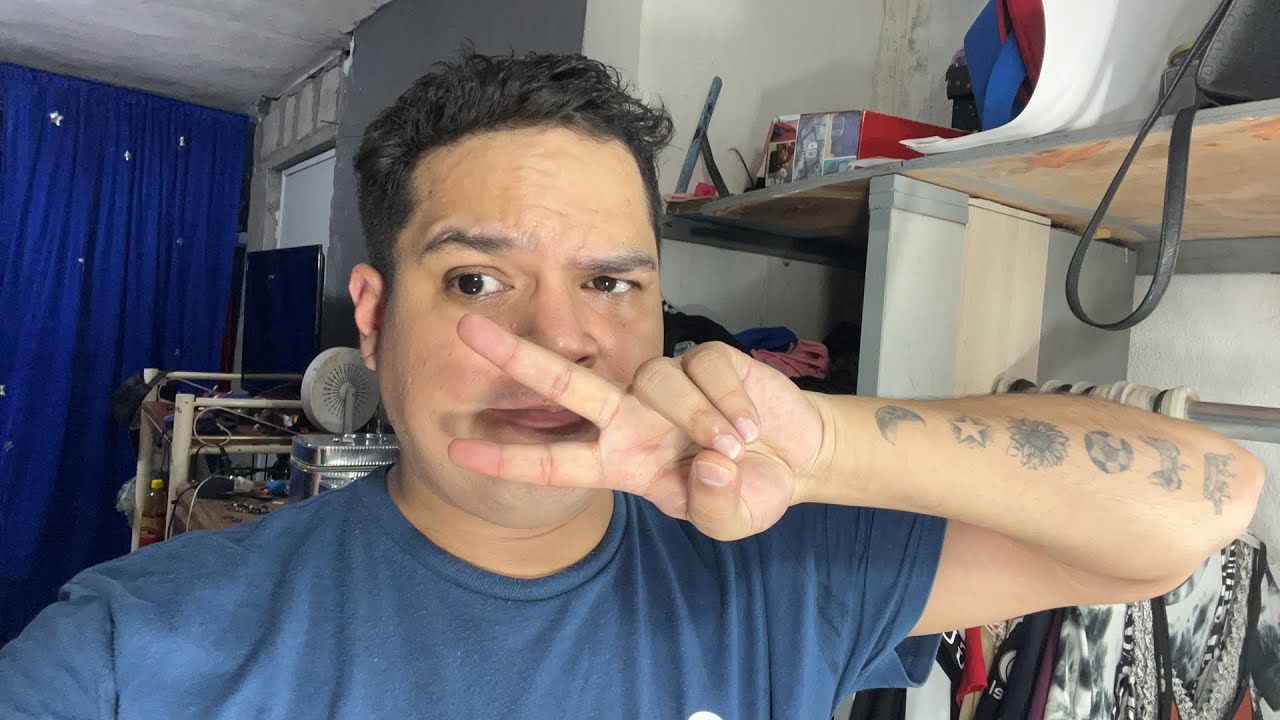 alo alo! Vi en duende en plena transmisión - YouTube