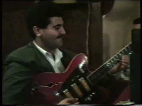 Hacı Yaşarın toyu 1994 Elman Namaz oğlu İspan musiqisi #Elmangitar #spanish #ispan #Azerbaijanmüzik