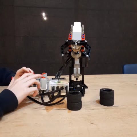 4 Axis Robot Arm - YouTube