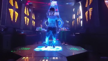 Cuộc vui cô đơn remix  video Khá Bảnh Múa Quạt Lê Bảo Bình cực hay