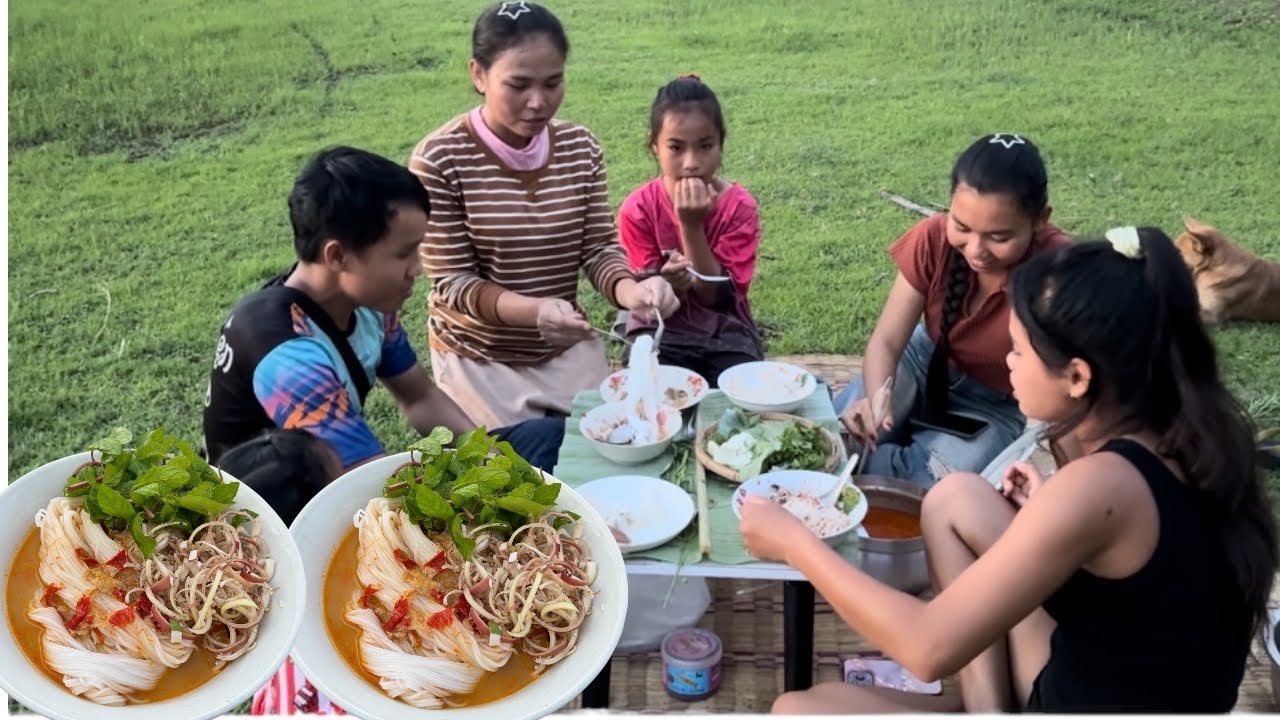 ນ້ຳເຂົ້າປຸ້ນໄກ່ບ້ານຂອງແຊ່ບຫຼັງຈາກແລ້ວດຳນາ🇱🇦น้ำข้าวปุ้นไก่บ้านเมนูโปรดหลังจากดำนาเสร็จ