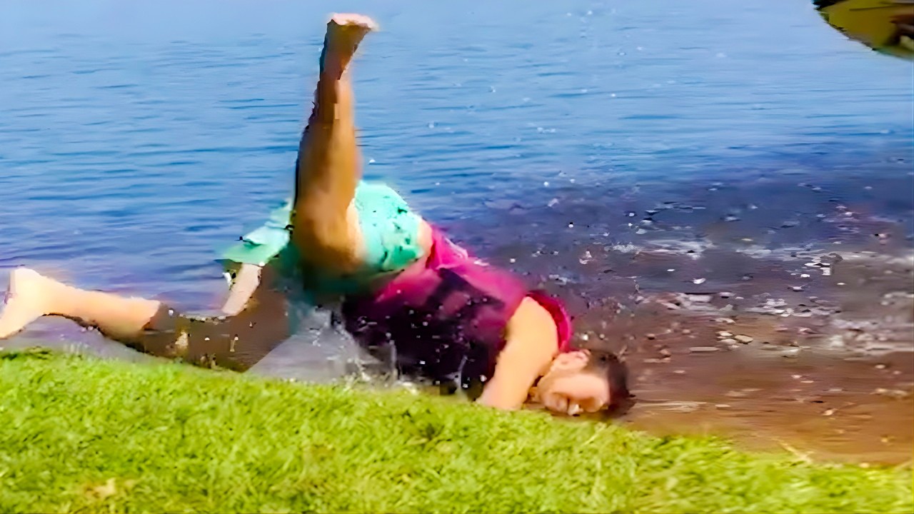 🤣 THE BEST OF THE INTERNET: FUNNY & PRANKS & FAILS VIDEOS 🤣 - YouTube