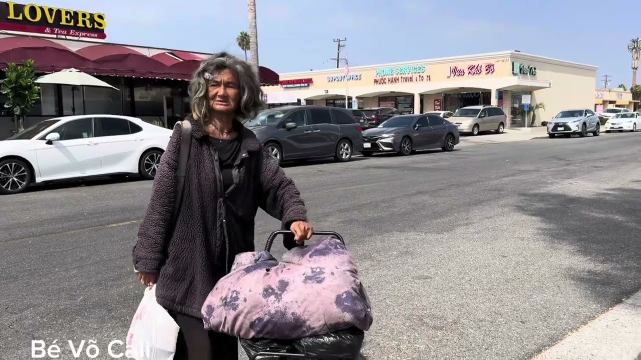 Ca Sĩ Kim Ngân lâu lắm rồi dì Tư mới gặp lại chị ở phố Bolsa 24/9