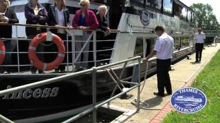 The perfect venue on the Upper Thames. Thames River Cruise was established in 1974 when it all started very simply with one 