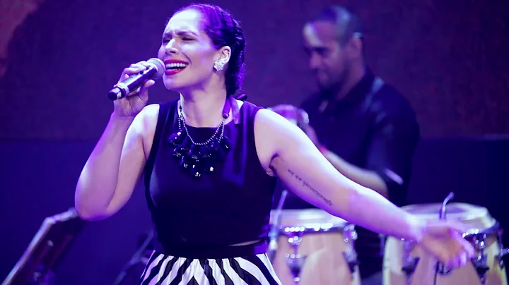 Alexandra Jackson Concert Video "A Felicidade"