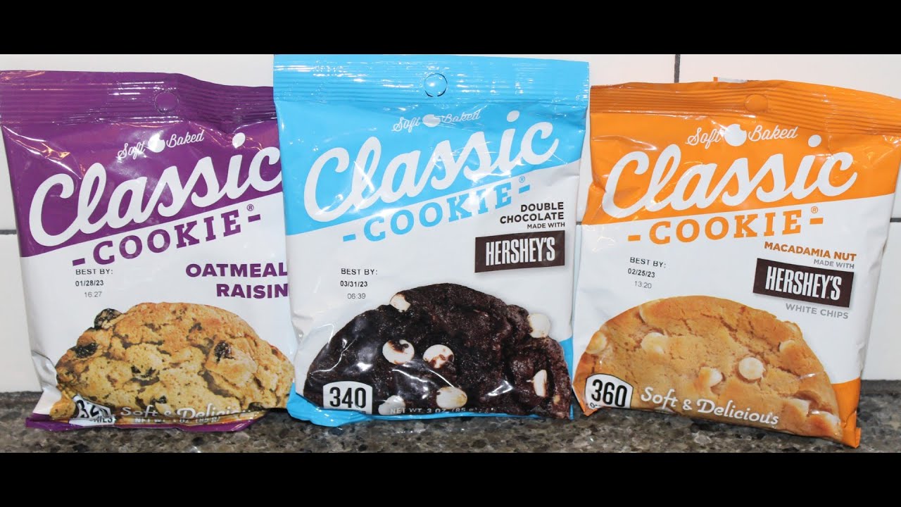 Classic Cookie Soft Baked Oatmeal Crème Cookies with Hershey's® White Creme  Chips, 4 Boxes, 4 Boxes - Ralphs