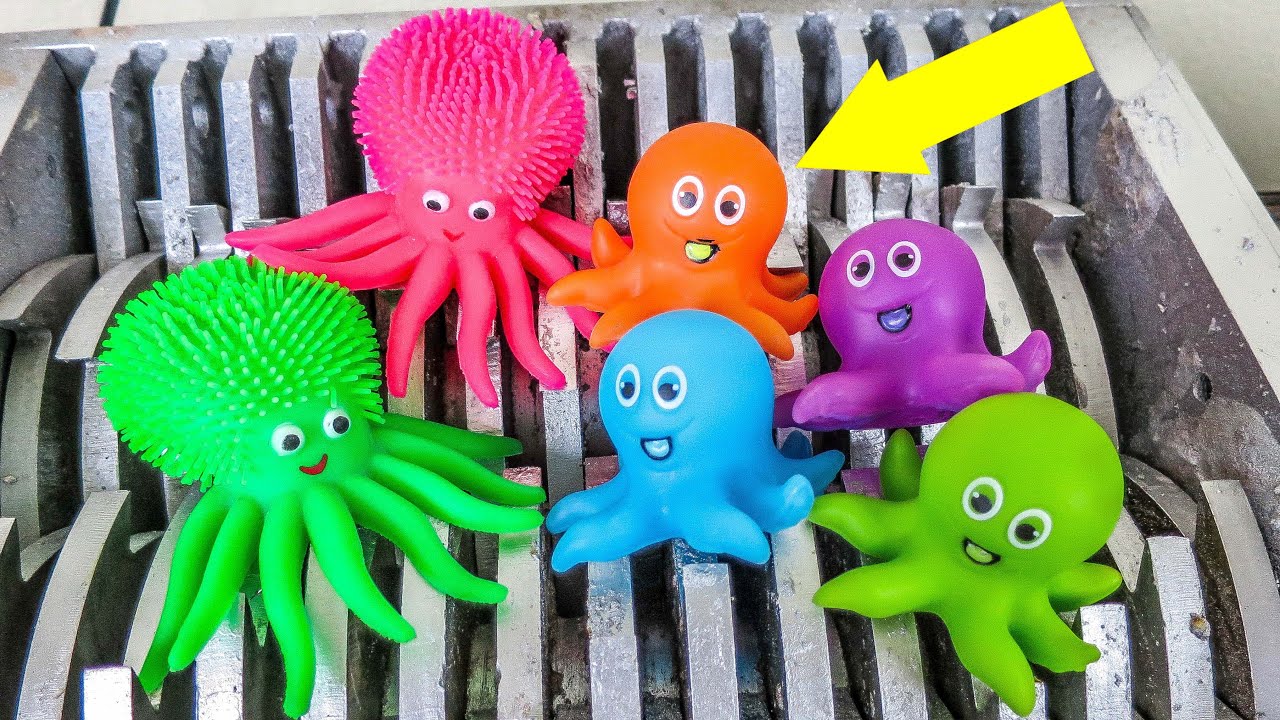 SHREDDING AN OCTOPUS FAMILY! RECYCLING SQUISHY TOYS