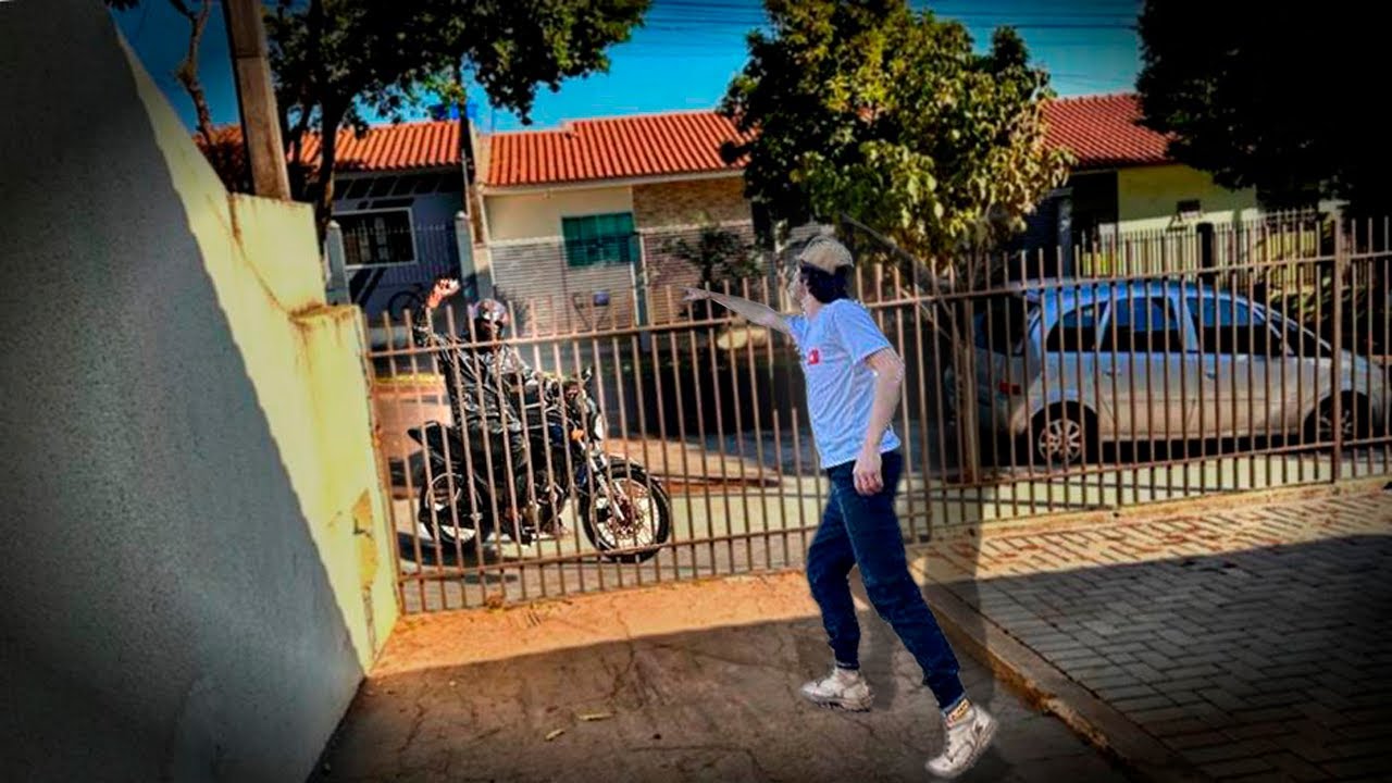 THIAGO CORRE AQUI O MOTOQUEIRO ESTA AQUI NA FRENTE DE CASA