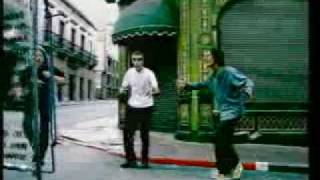 Pinocho Routin - Ruido de camiones / Banda "Peligro de murga"